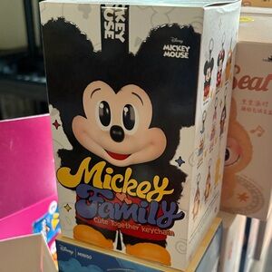 Disney Mickey Family Keychain - Black and Yellow